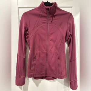 Lululemon define jacket, size 6, maroon color